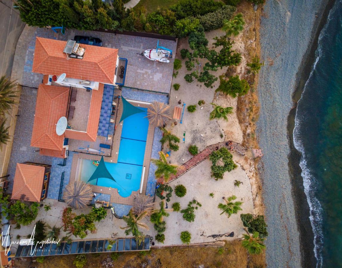 Astrofegia Beachfront Villa Pomos Exteriör bild